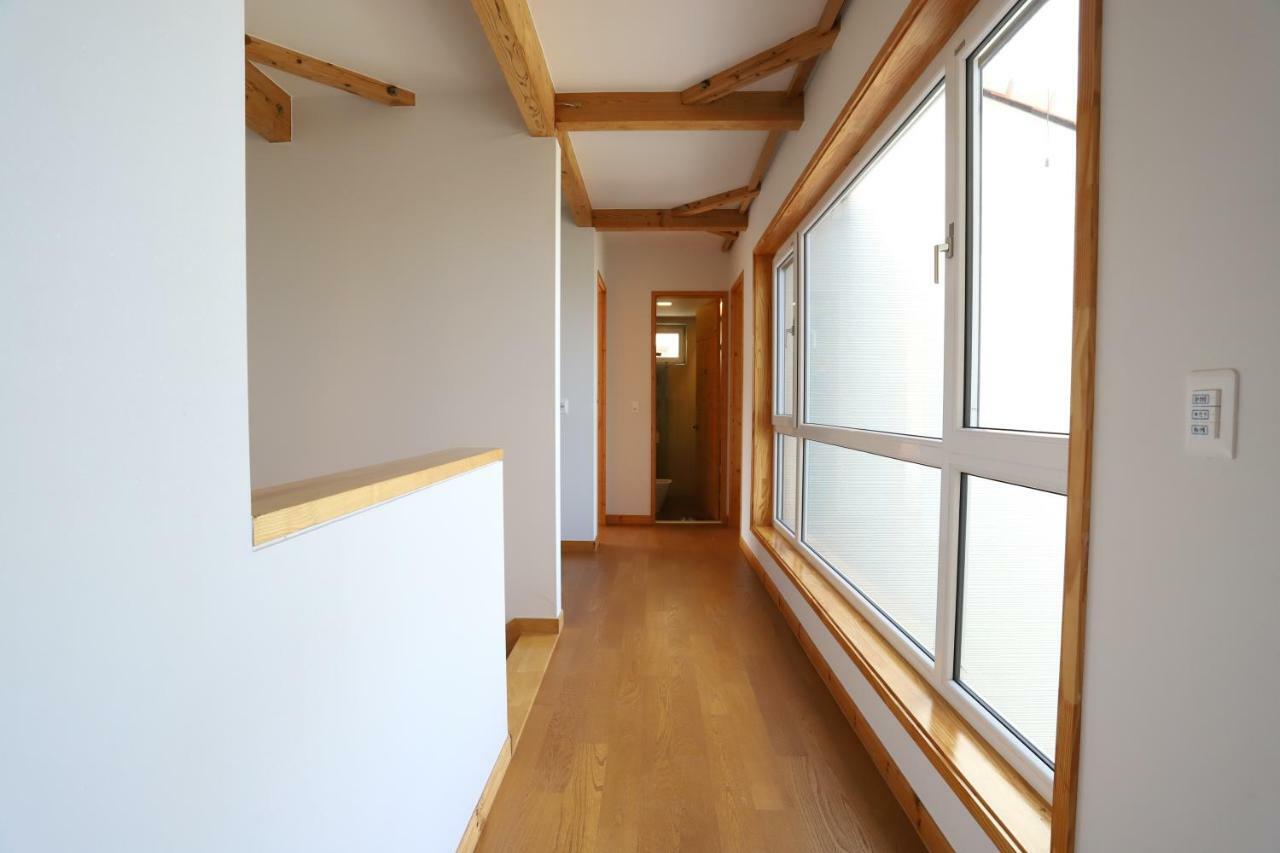 Jeju Lake Pension Экстерьер фото